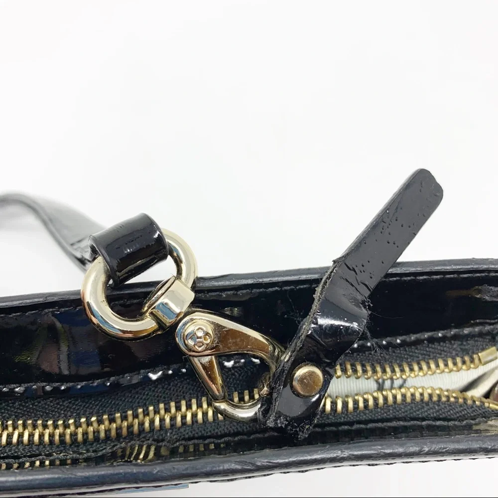 Kate Spade‎ black patent bow wristlet